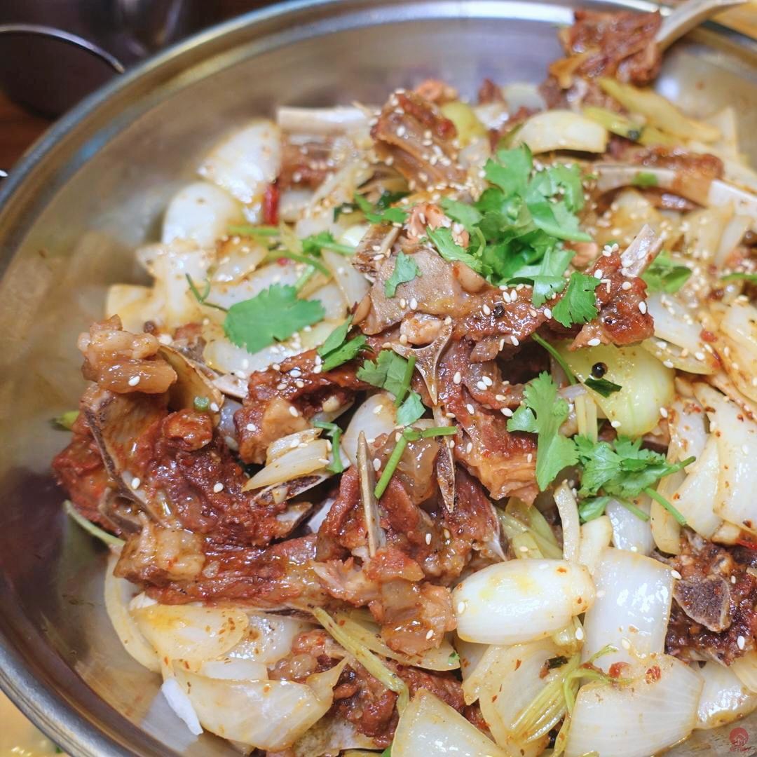 北方的大锅菜为什么非常受欢迎，是因为它有肉有菜，好吃又实惠_哔哩哔哩_bilibili